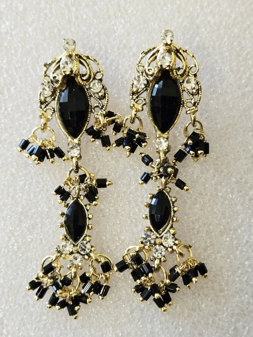 Vintage Black and Gold chandelier earrings - Women Jewelry